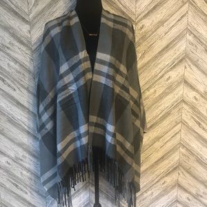 SiiZU x Causebox Poncho, Grey plaid, EUC